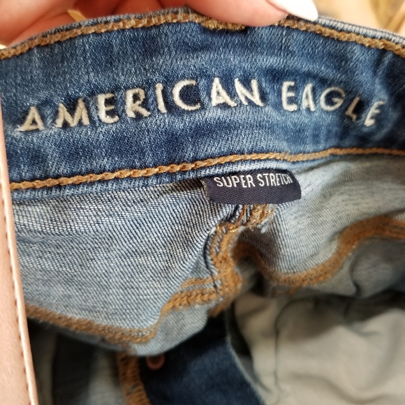 AMERICAN EAGLE SUPER STRETCH DENIM SHORTS - Picture 4 of 5